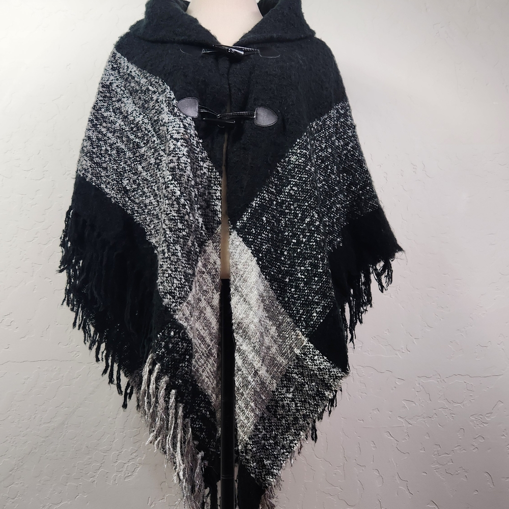APT. 9 || Black and Gray Poncho